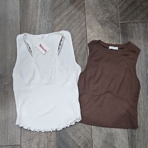 2 Women's Sleeveless Tops - Size Medium